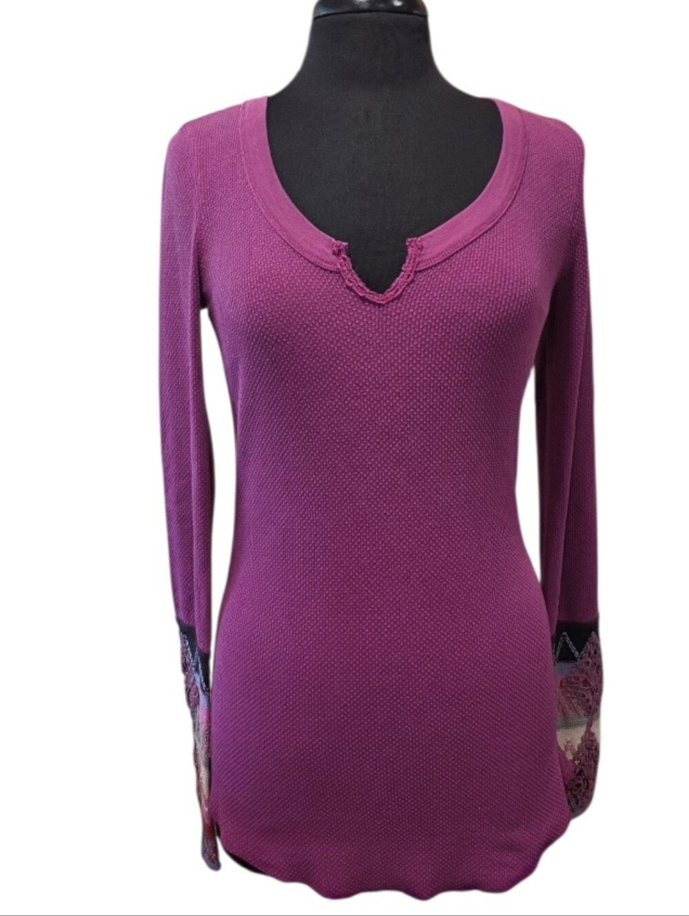 Free People TVD ELENA Kombucha Cuff Magenta Notch-Neck Long Sleeve Knit Top